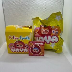 Yaya Fun Fruits Kids kawaii plush bag charm or keychain  - Happy Red Apple?